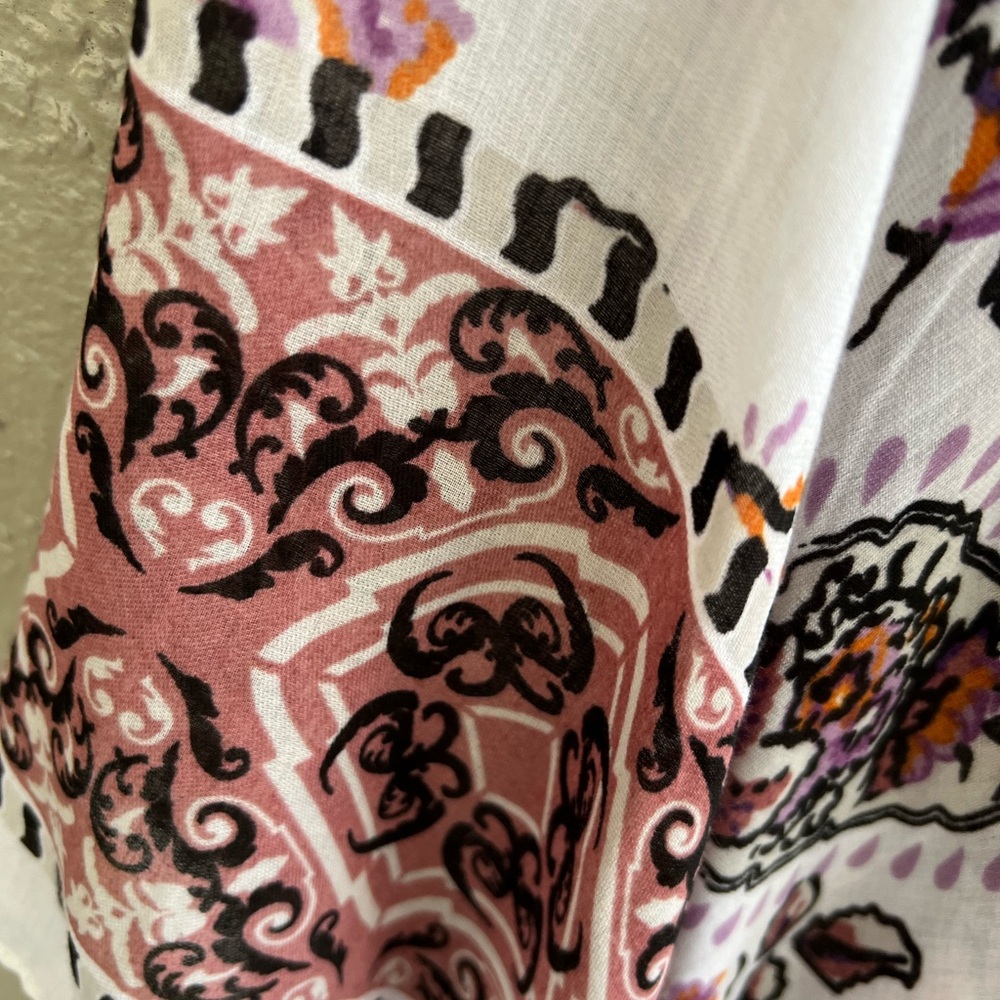 Asymmetrical White and Burgundy Kimono Top Relaxed Fit - Picture 8 of 10